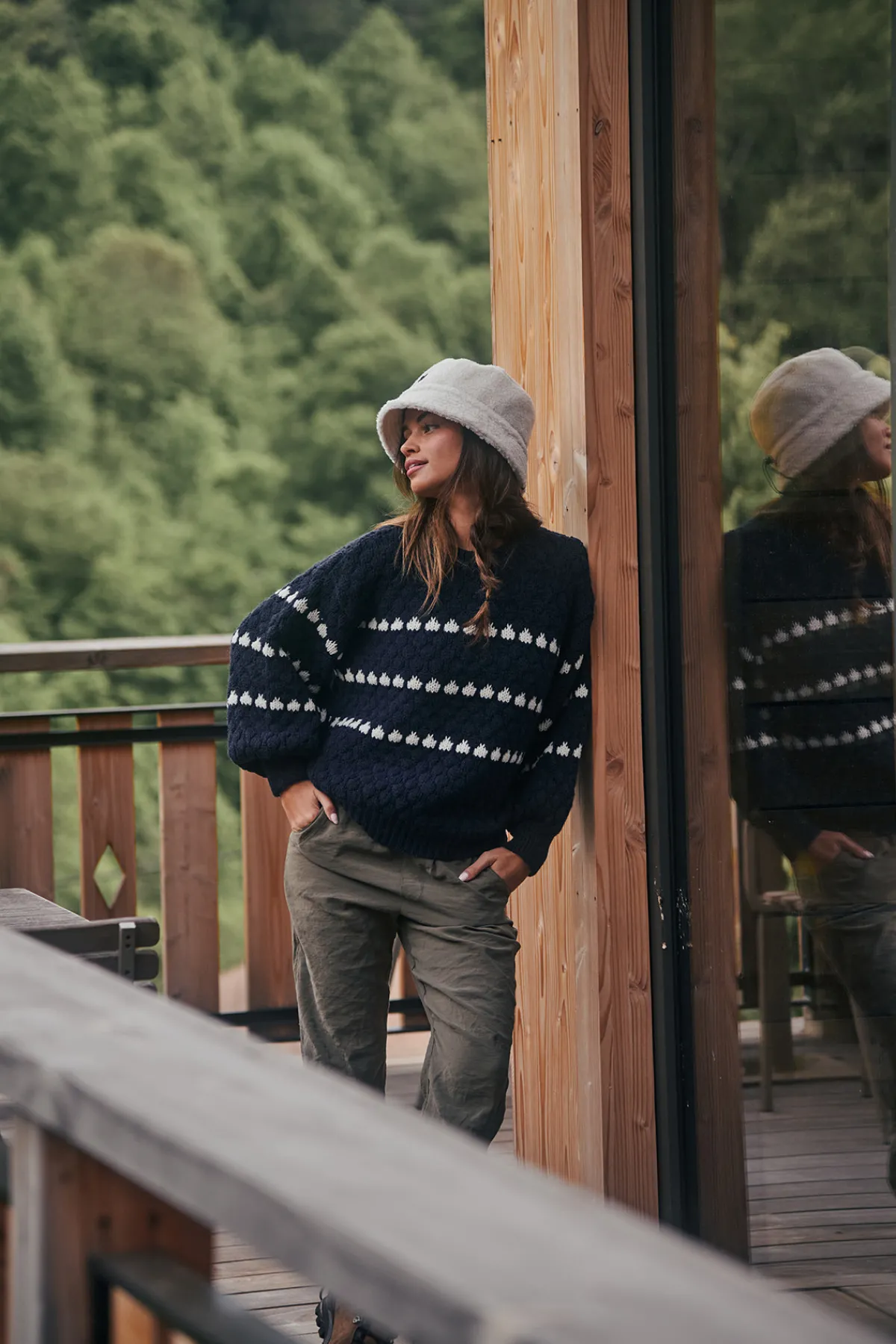 Banana Moon Pull NIRKO AFTON- Pulls & Sweats